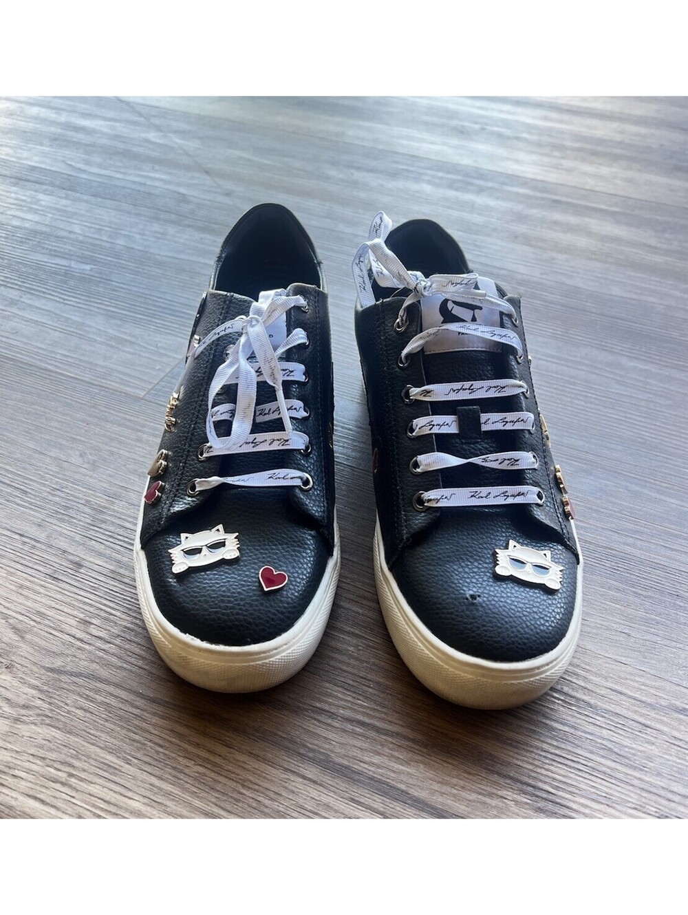 Karl Lagerfeld Paris Cate Black Leather Pins Choupette Charm Sneakers Size 9